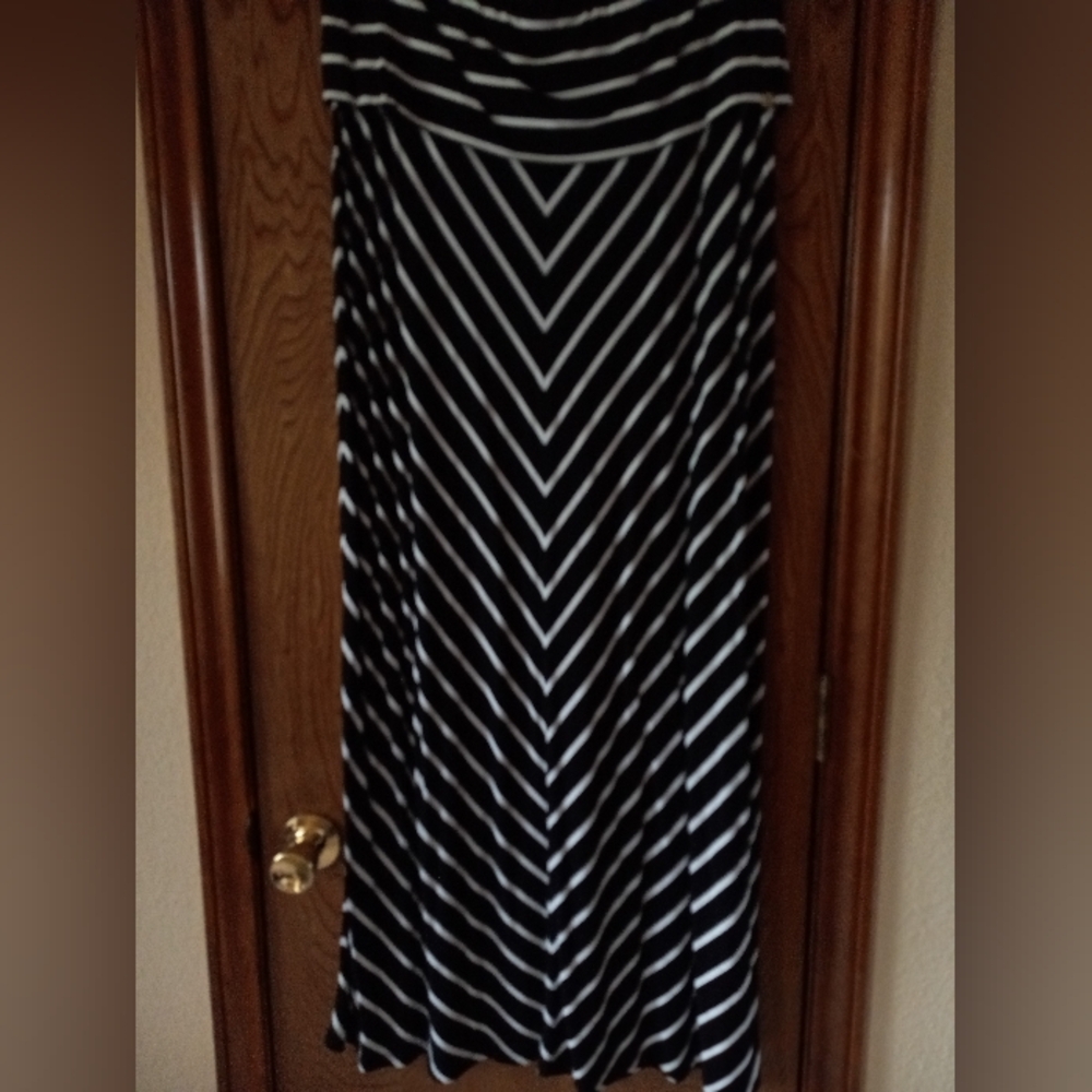 Calvin Klein Black and White Striped Skirt